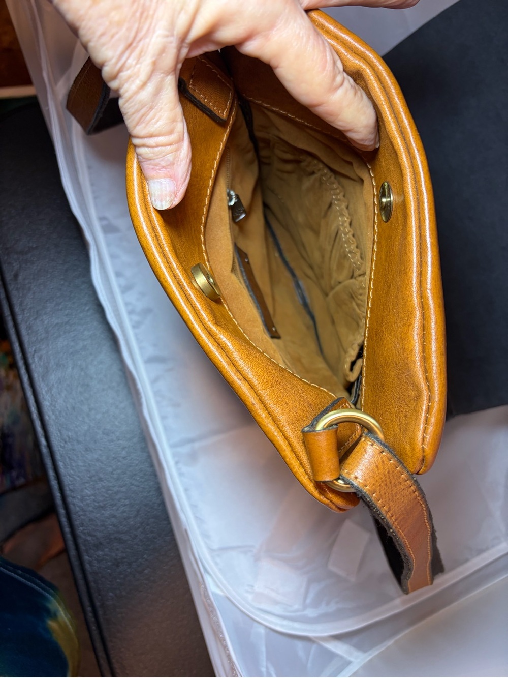 Patricia Nash Prizzi Tooled Leather Crossbody (burnished gold) - Picture 6 of 7